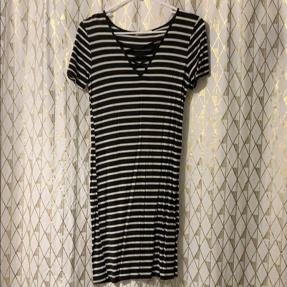 Grey and white dress (looks black in picture)